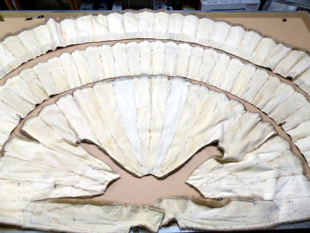 Getrennter Pastell Nerz Mantel Rupf von der Lederseite.