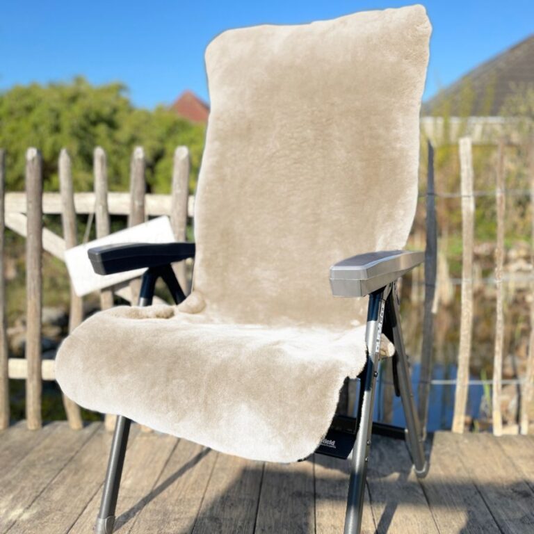 Lammfell Auflage kaufen für Garten- & Campingstühle (130×60)